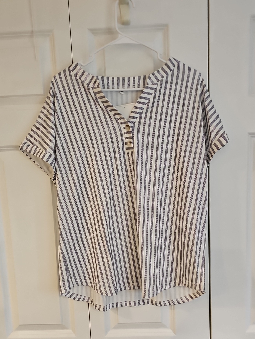 Striped Short-Sleeve V-Neck Women’s Top - White and Navy
